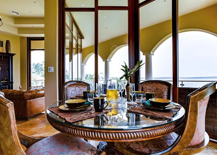 Villa Castello- Water Views & Resort Amenities